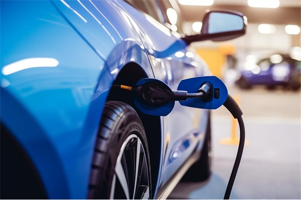 卓越充电桩加盟费