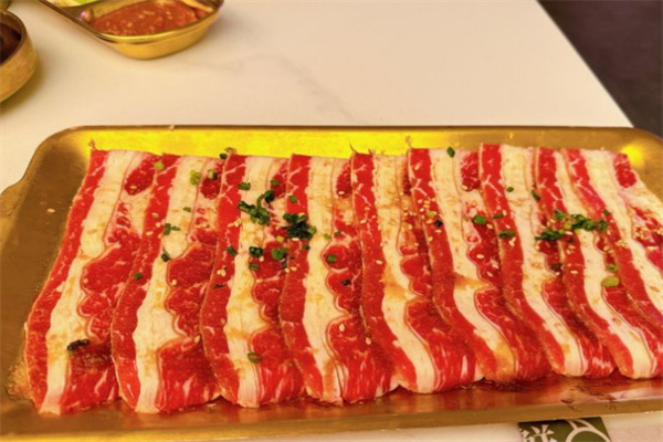 闻老头菊花炭烤肉加盟费