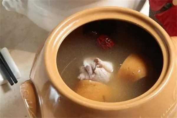 煨阿婆营养煨汤加盟费