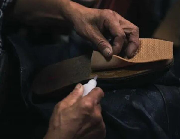 鞋小帅护鞋匠加盟费