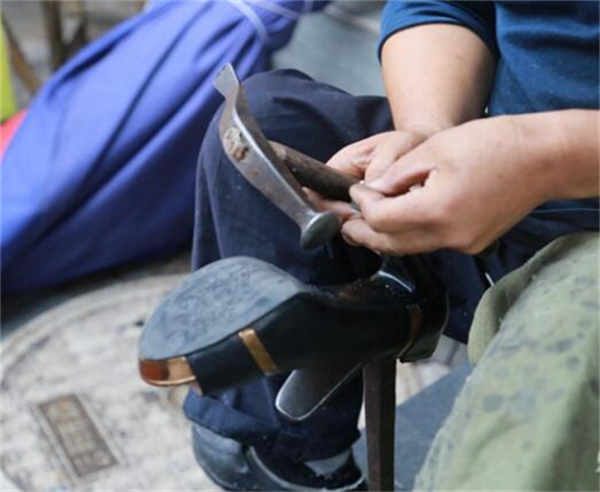 鞋小帅护鞋匠加盟费