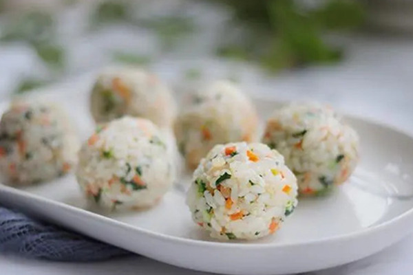 喜作一团饭团加盟费