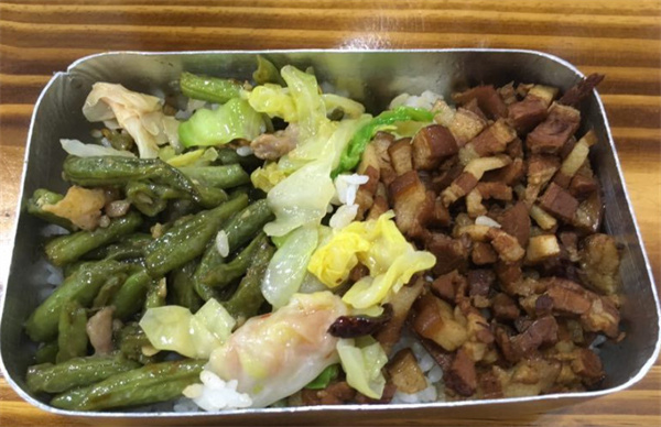 肥灶.1988老饭盒加盟费