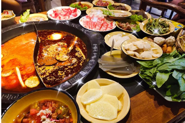 九张桌火锅加盟费