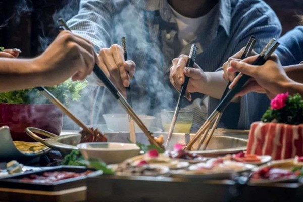 九张桌火锅加盟费