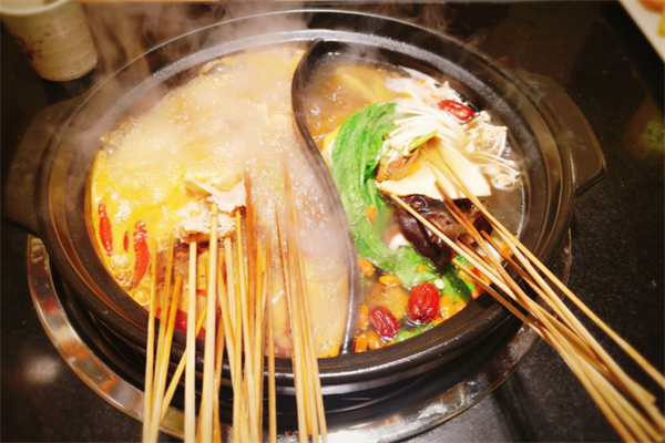 川麻婆串串香加盟费