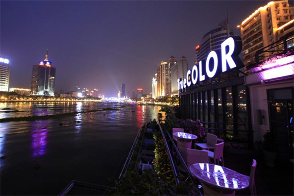 本色酒吧加盟费