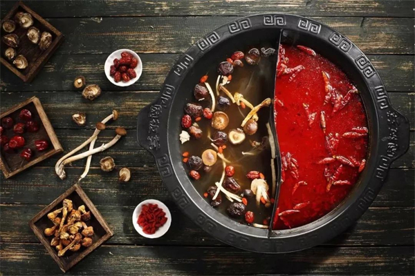 宽板凳火锅加盟费