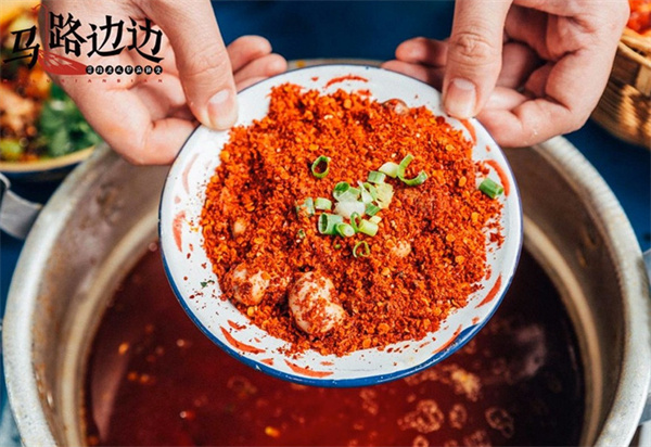 马路边边串串香加盟费