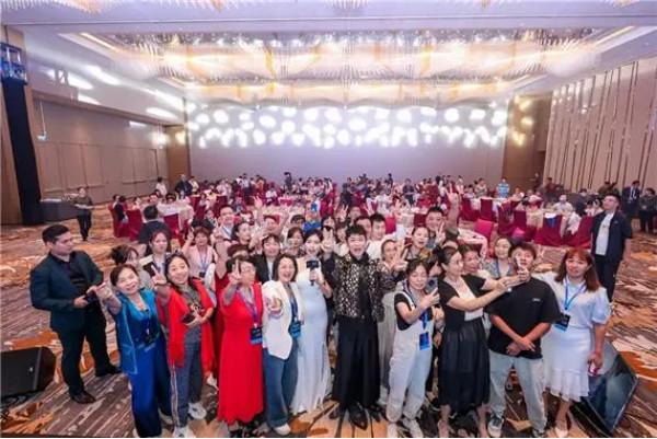 汉洛克酒店加盟费