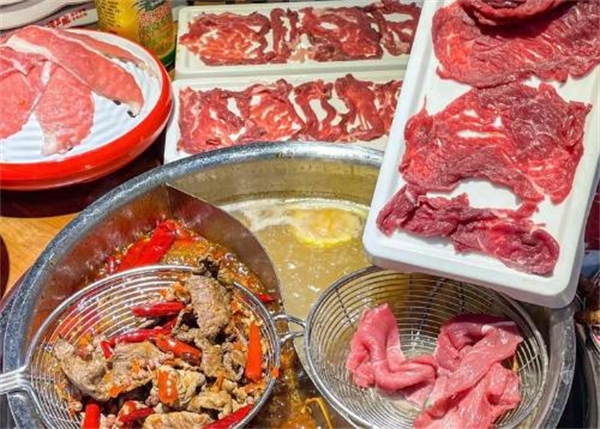 郝阿娘鲜切牛肉自助火锅加盟费