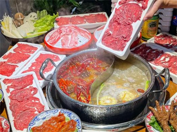 郝阿娘鲜切牛肉自助火锅加盟费