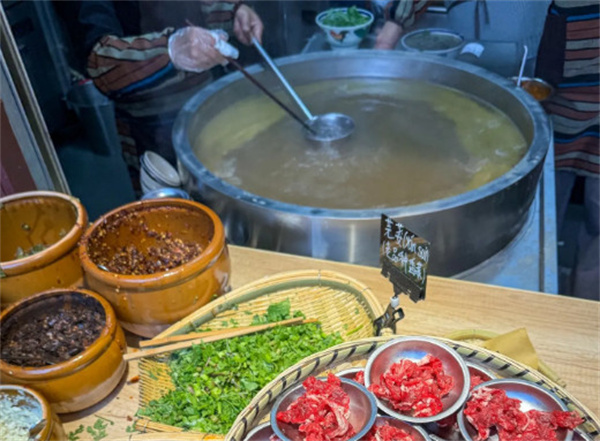 喃阿蛮生烫牛肉米线加盟费