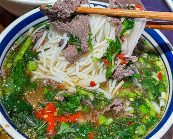 喃阿蛮生烫牛肉米线加盟费