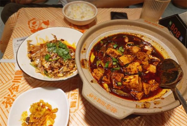 秋金川味小炒加盟费