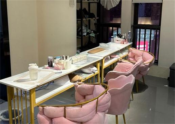 嗨创美365自助美甲加盟费