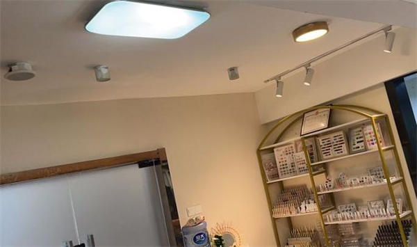 嗨创美365自助美甲加盟费