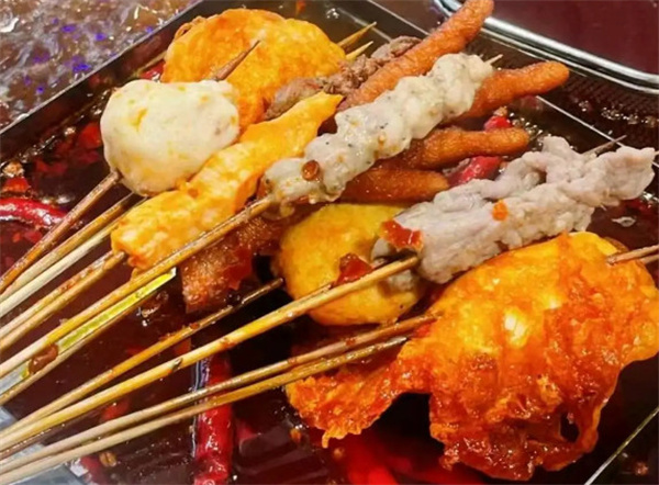 李蹦蹦地摊麻辣烫加盟费