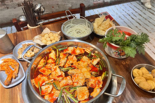 陈萍萍螺蛳粉火锅加盟费