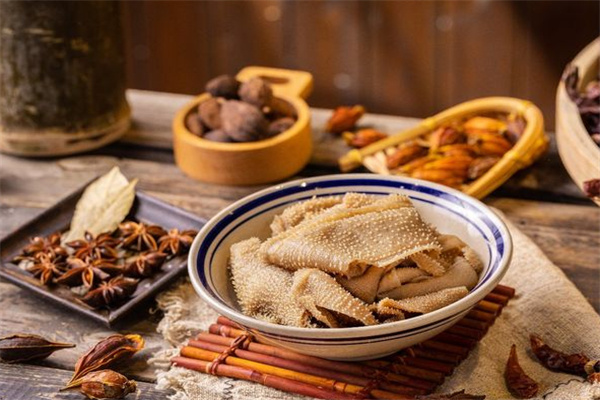 三两三川渝冒肚加盟费