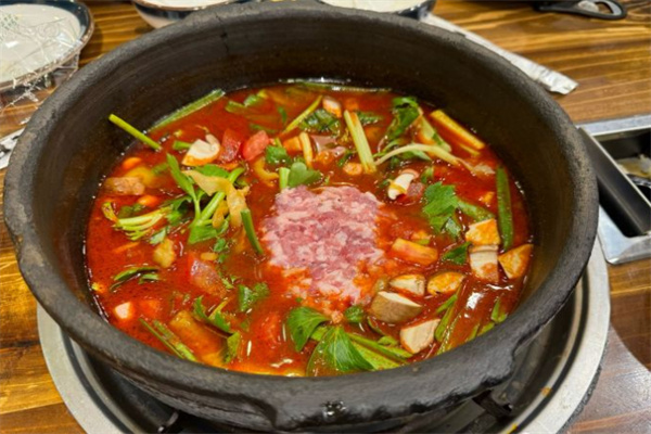 黔三一安顺夺夺粉火锅加盟费